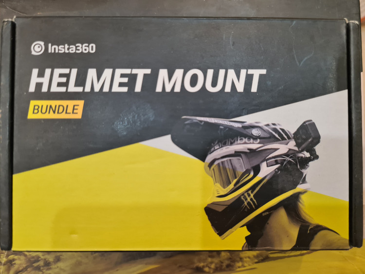 کیت مانت مخصوص کلاه کاسکت برند : insta360 HELMET MOUNT BUNDEL
