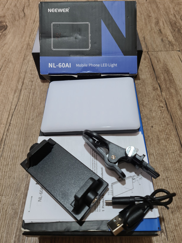 ویدیو لایت نیور برند : NEEVER مدل : NL-60AI Mobile Phone Video Light